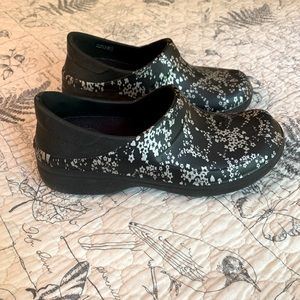 Women’s Crocs at Work